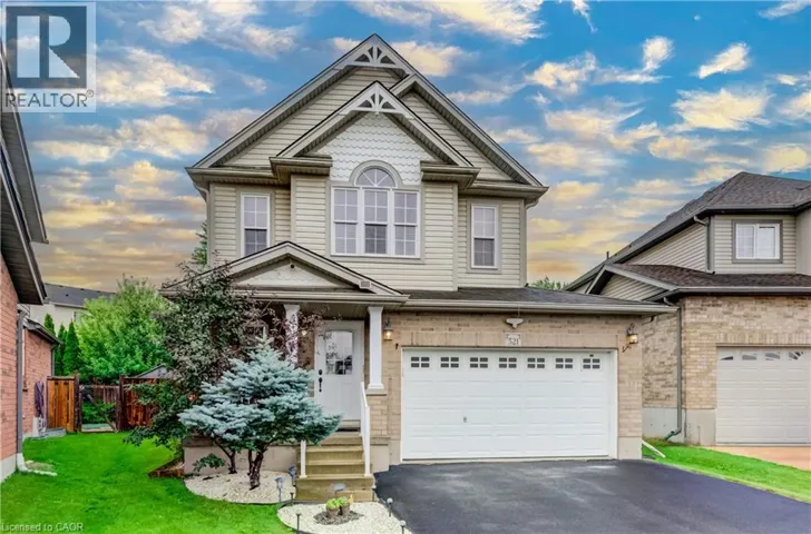 521 SNOWDROP Court, Kitchener, Ontario N2E4G4