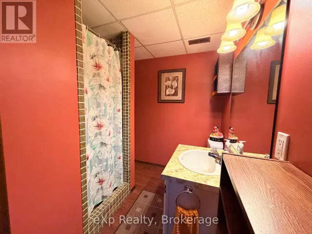780