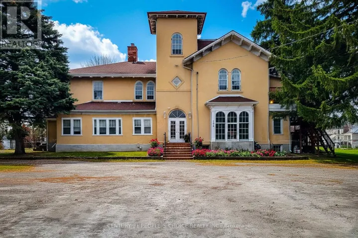 260 VINE STREET, St. Catharines (Facer), Ontario L2M4T1