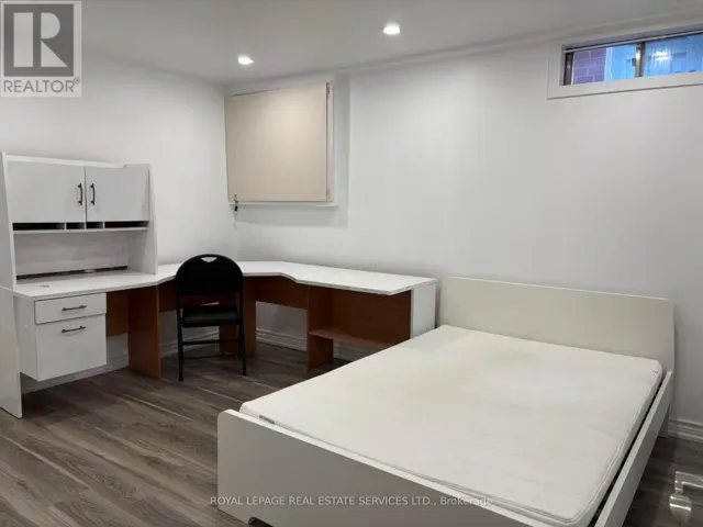 BSMT-2 - 1966 KEMPTON PARK DRIVE, Mississauga (Central Erin Mills), Ontario L5M2Z7