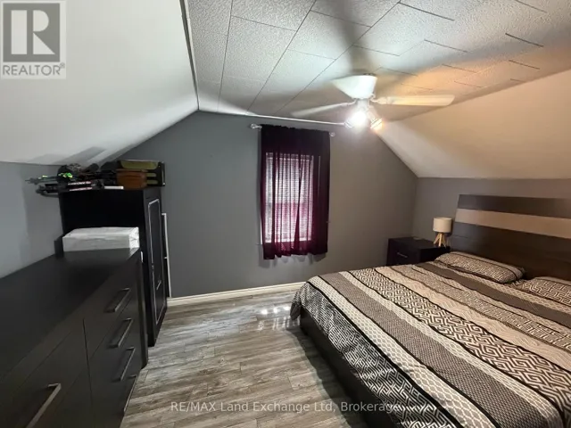 780