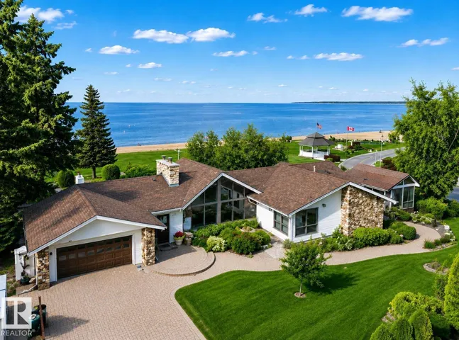 203 PINE AV, Cold Lake, Alberta T9M1E5