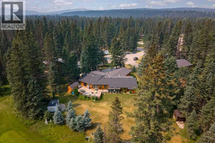 6 Wolf Close, Rural Rocky View County, Alberta T3Z1A3