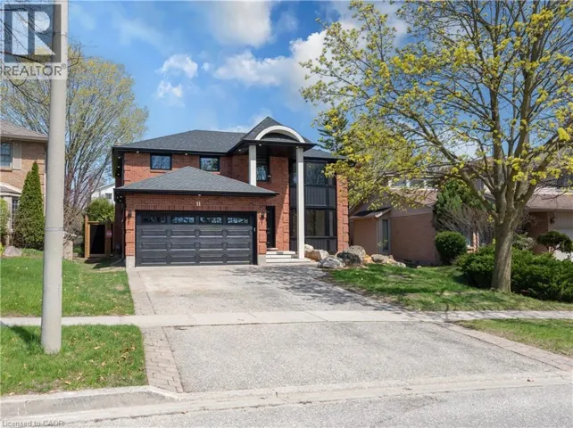 11 BRIDLEWOOD Drive, Guelph, Ontario N1G4A5