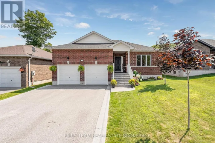 17 HUNTER AVENUE, Tay (Victoria Harbour), Ontario L0K2A0