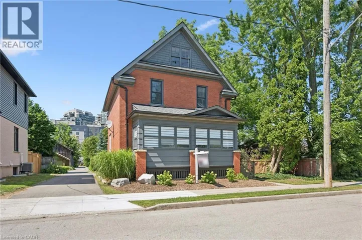 100 DAWSON Street, Waterloo, Ontario N2L1R4