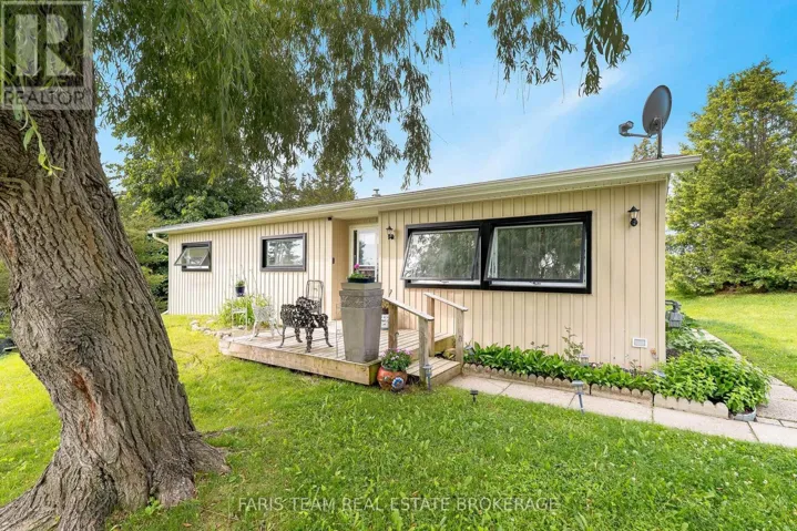 21 HAWTHORNE DRIVE, Innisfil, Ontario L9S1P7