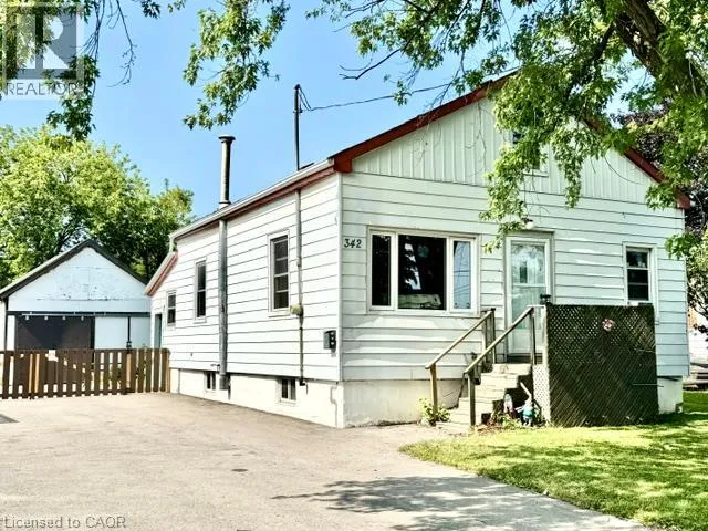 342 BARTON Street, Hamilton, Ontario L8E2K9