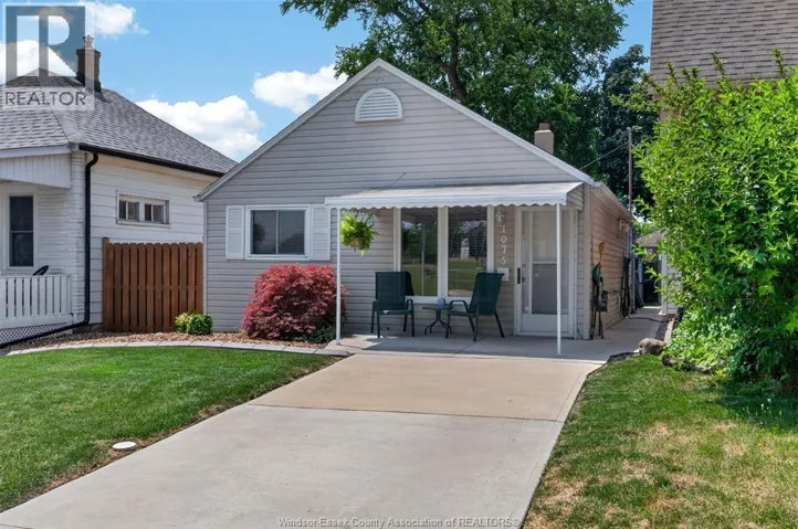 1075 CURRY, Windsor, Ontario N9B2C6