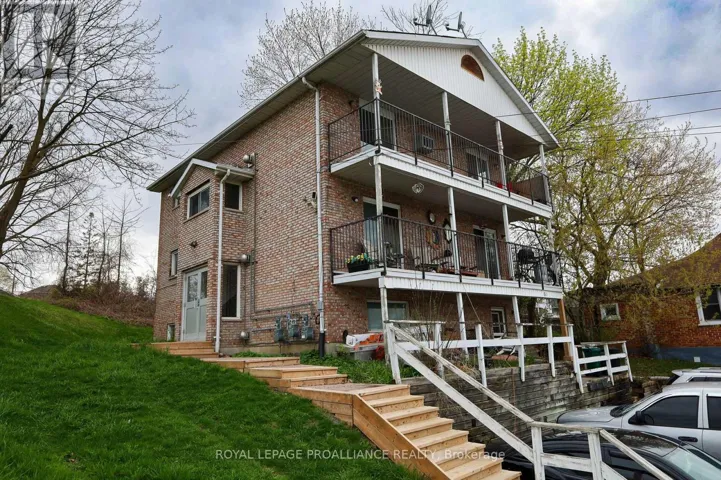 60 WALLBRIDGE CRESCENT, Belleville (Belleville Ward), Ontario K8P1Z4