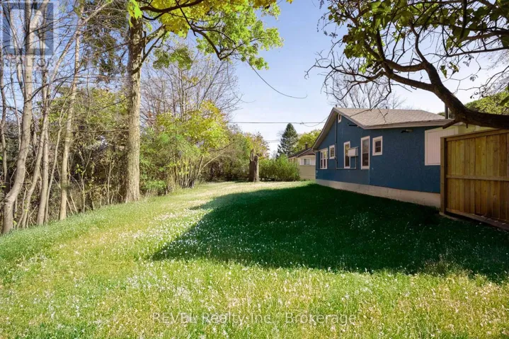 405 OXFORD AVENUE, Fort Erie (Crystal Beach), Ontario L0S1B0