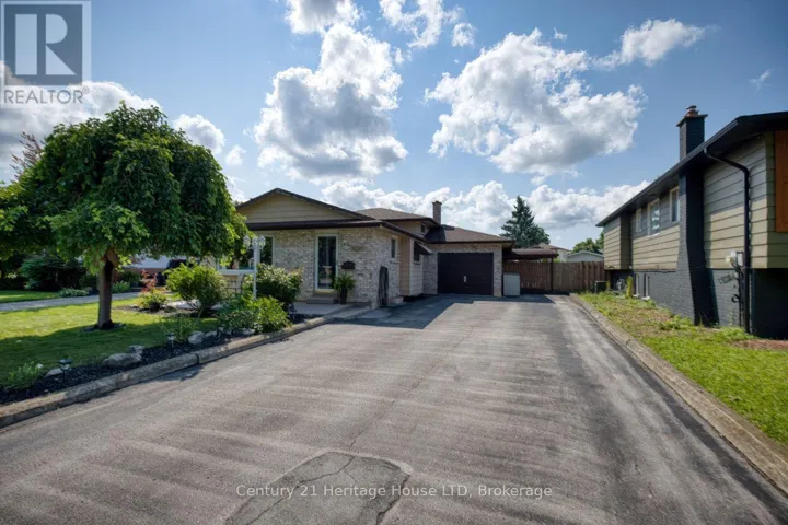 8086 PADDOCK TRAIL DRIVE, Niagara Falls (Ascot), Ontario L2H1X3