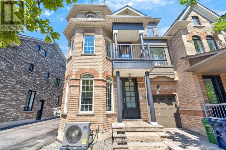 40 WHISTLE POST STREET, Toronto (East End-Danforth), Ontario M4E3W8