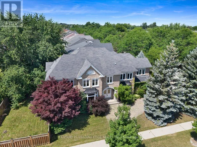22 FERN AVENUE, Richmond Hill (Langstaff), Ontario L4B3R6