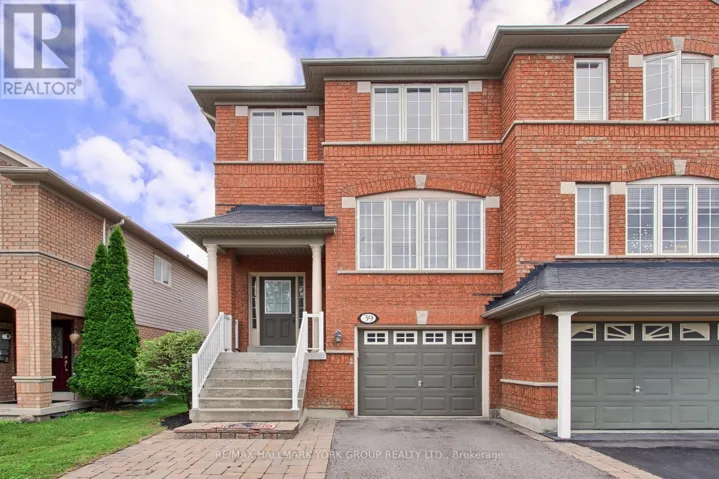 39 MILLCLIFF CIRCLE, Aurora (Aurora Grove), Ontario L4G7N7