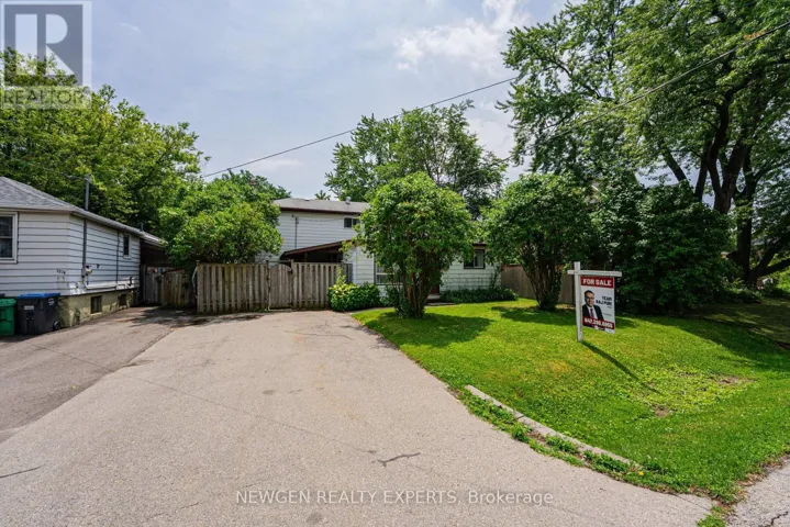 1070 PELHAM AVENUE, Mississauga (Lakeview), Ontario L5E1L2