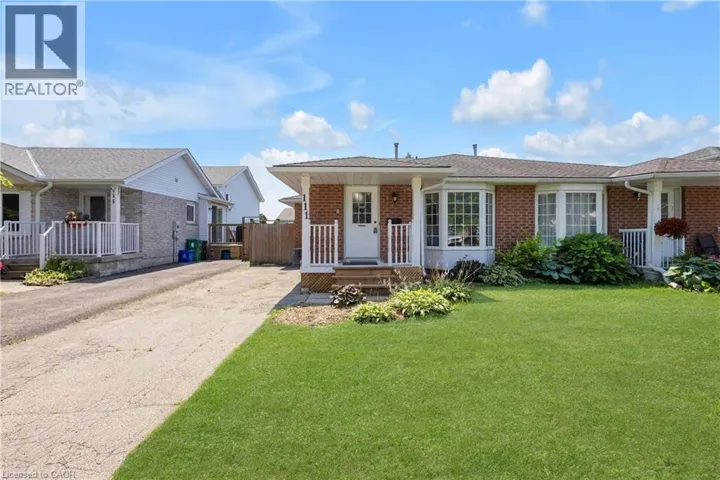 111 OPRINGTON Court, Kitchener, Ontario N2N3E2