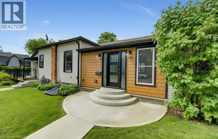 17 AMELIA Street, Paris, Ontario N3L1Z4