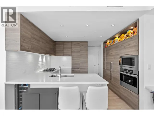 2805 7358 EDMONDS STREET, Burnaby, British Columbia V3N0H1