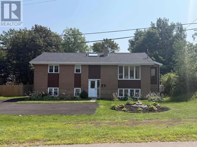 28 MacKay Drive, Charlottetown, Prince Edward Island C1A5W3