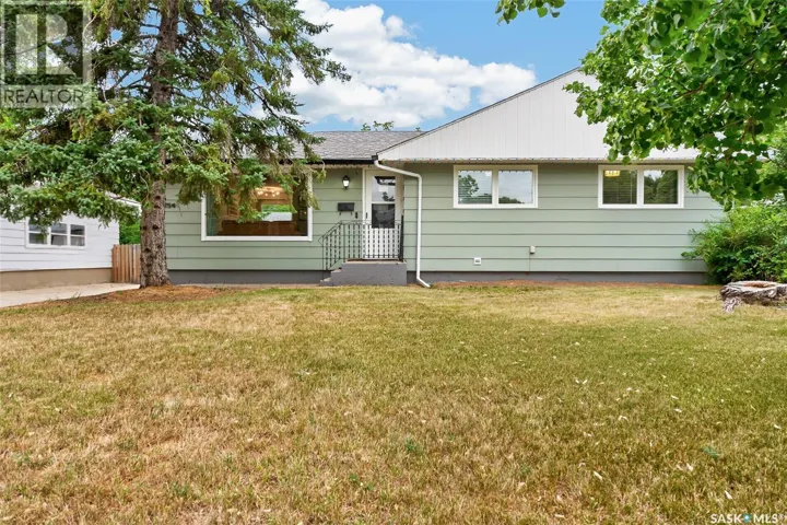 1054 Grace STREET, Moose Jaw, Saskatchewan S6H3C3