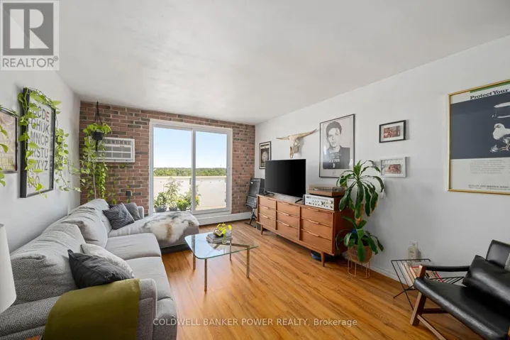 1105 - 573 MORNINGTON AVENUE, London East (East G), Ontario N5Y4T9
