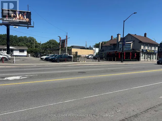 143-159 MONTREAL ROAD, Ottawa, Ontario K1L6E8