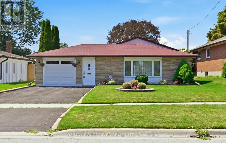 132 ATHABASCA STREET, Oshawa (Donevan), Ontario L1H7H8