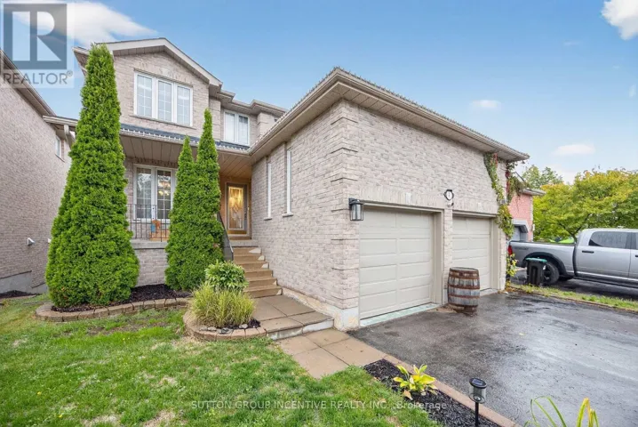 4 DUNNETT DRIVE, Barrie (Ardagh), Ontario L4N0H8