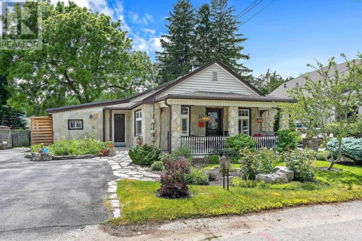 30 VICTORIA STREET, Halton Hills (Georgetown), Ontario L7G3N6