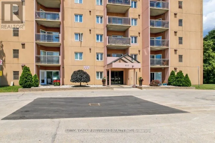 202 - 860 COMMISSIONERS ROAD E, London South (South H), Ontario N6C5Y8