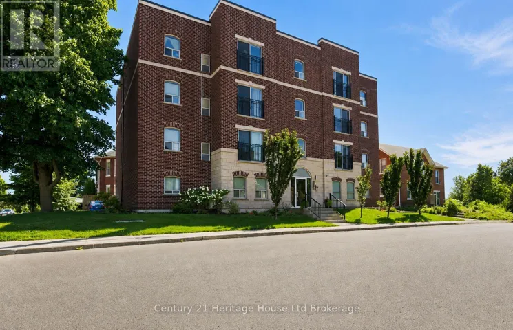 301 - 34 BROCK STREET, Woodstock (Woodstock - South), Ontario N4S3B5