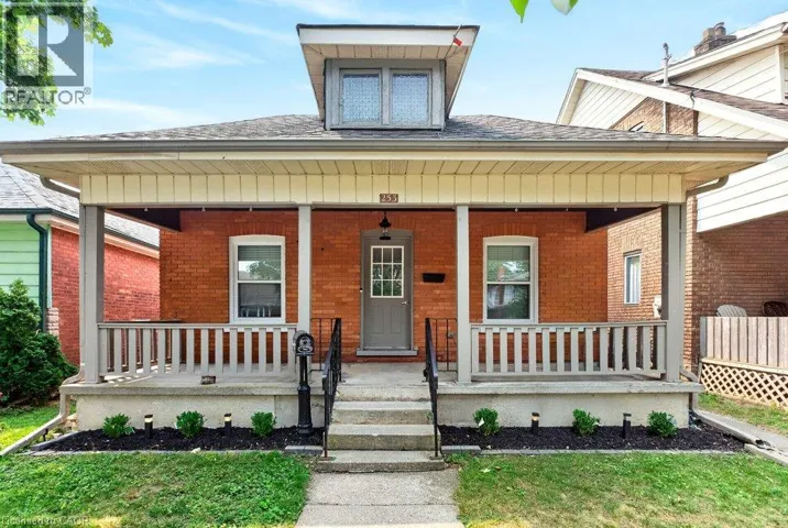 253 MARLBOROUGH Street, Brantford, Ontario N3S4T4