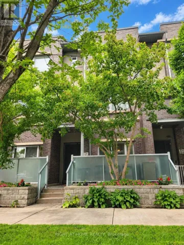 TH25 - 290 VILLAGE GREEN SQUARE, Toronto (Agincourt South-Malvern West), Ontario M1S0L1