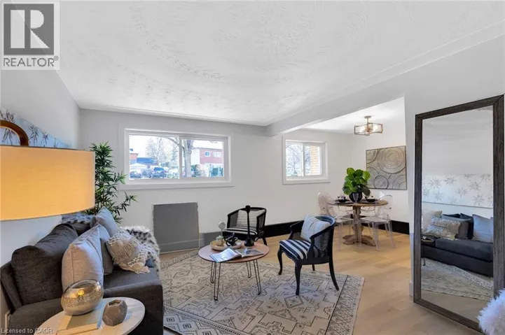 11 OLYMPIC Drive Unit# 4, Kitchener, Ontario N2M3S7