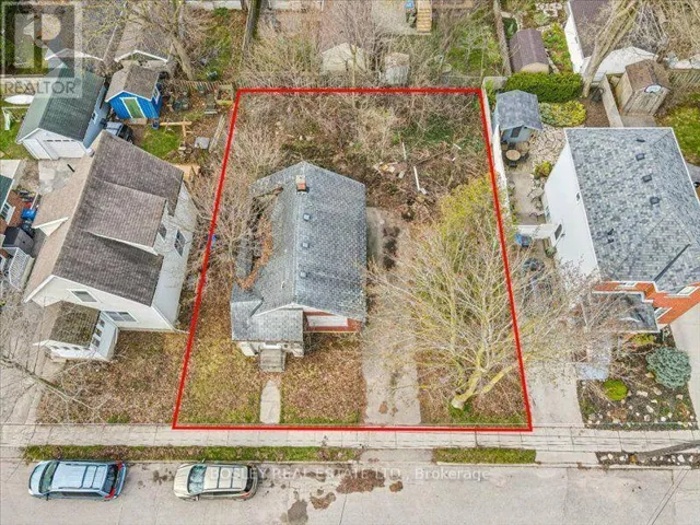 39 MENZIE AVENUE, Guelph (St. Patrick's Ward), Ontario N1E5X8
