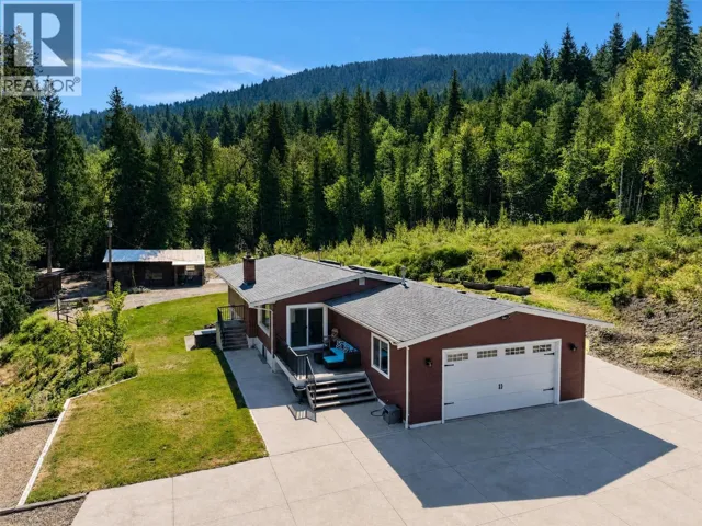 450 20 Avenue SW, Salmon Arm, British Columbia V1E1T6