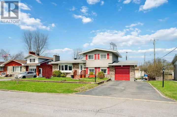 29 PRITCHARD DRIVE, Ottawa, Ontario K2G1B2