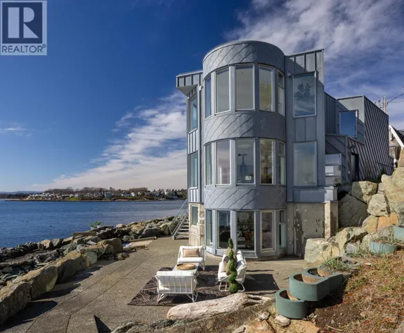 2179 Crescent Rd, Oak Bay, British Columbia V8S2H4