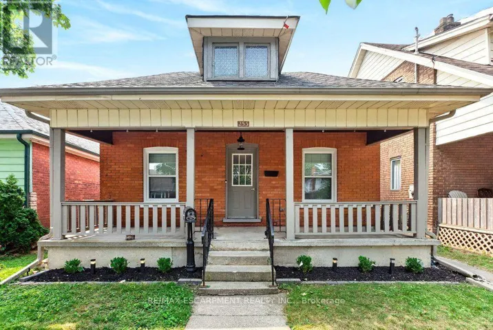253 MARLBOROUGH STREET, Brantford, Ontario N3S4T4