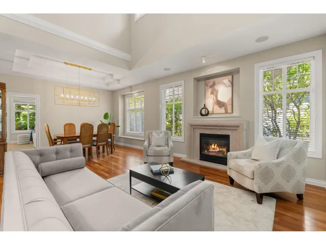 9 15715 34 AVENUE, Surrey, British Columbia V4P3G2