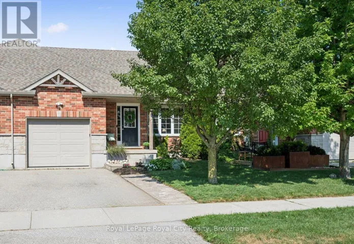 105 SPENCER DRIVE, Centre Wellington (Elora/Salem), Ontario N0B1S0
