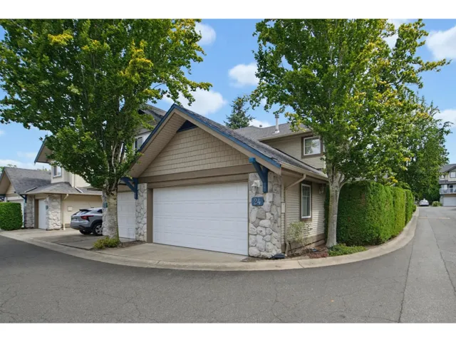 24 8888 151 STREET, Surrey, British Columbia V3R0Z9
