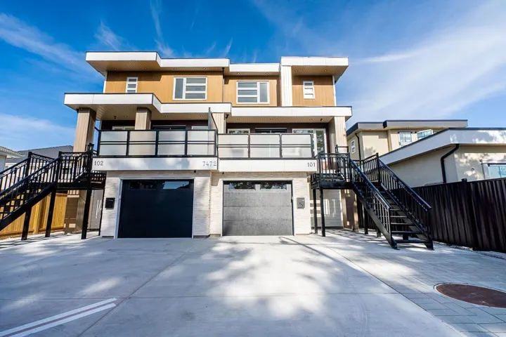 7472 124 STREET, Surrey, British Columbia V3W1P2