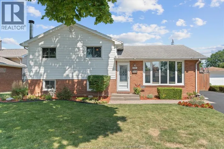 5086 COLBOURNE DRIVE, Windsor, Ontario N8T1T8