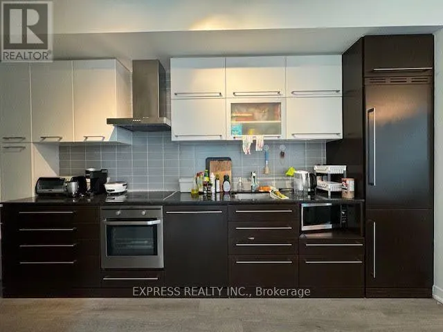 912 BR 2 - 770 BAY STREET, Toronto (Bay Street Corridor), Ontario M5G0A6