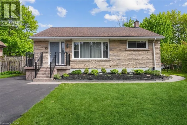 13 BEAUCOURT Place Unit# Lower, Hamilton, Ontario L8S2P8
