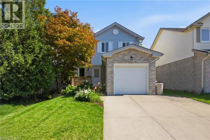 544 DRUMMERHILL Crescent, Waterloo, Ontario N2T1G4
