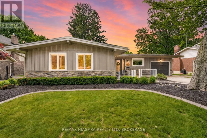 15 CROSS HILL ROAD, Pelham (Fonthill), Ontario L3E0J3