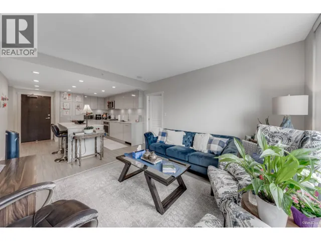 304 3100 WINDSOR GATE, Coquitlam, British Columbia V3B0P3
